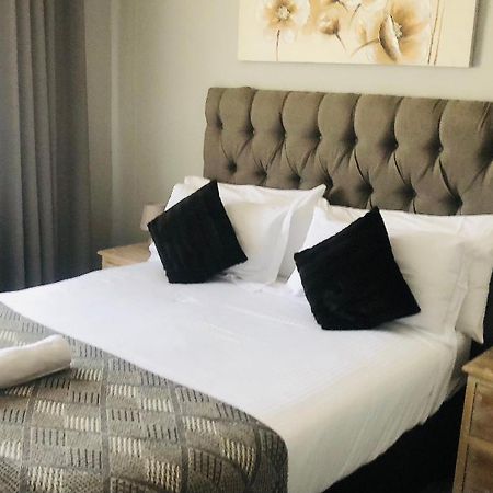 @Menlyn Place, Menlyn Maine, Pretoria - Accommodation Extérieur photo