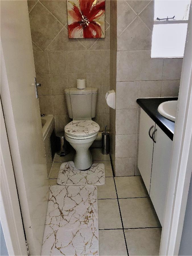 @Menlyn Place, Menlyn Maine, Pretoria - Accommodation Extérieur photo