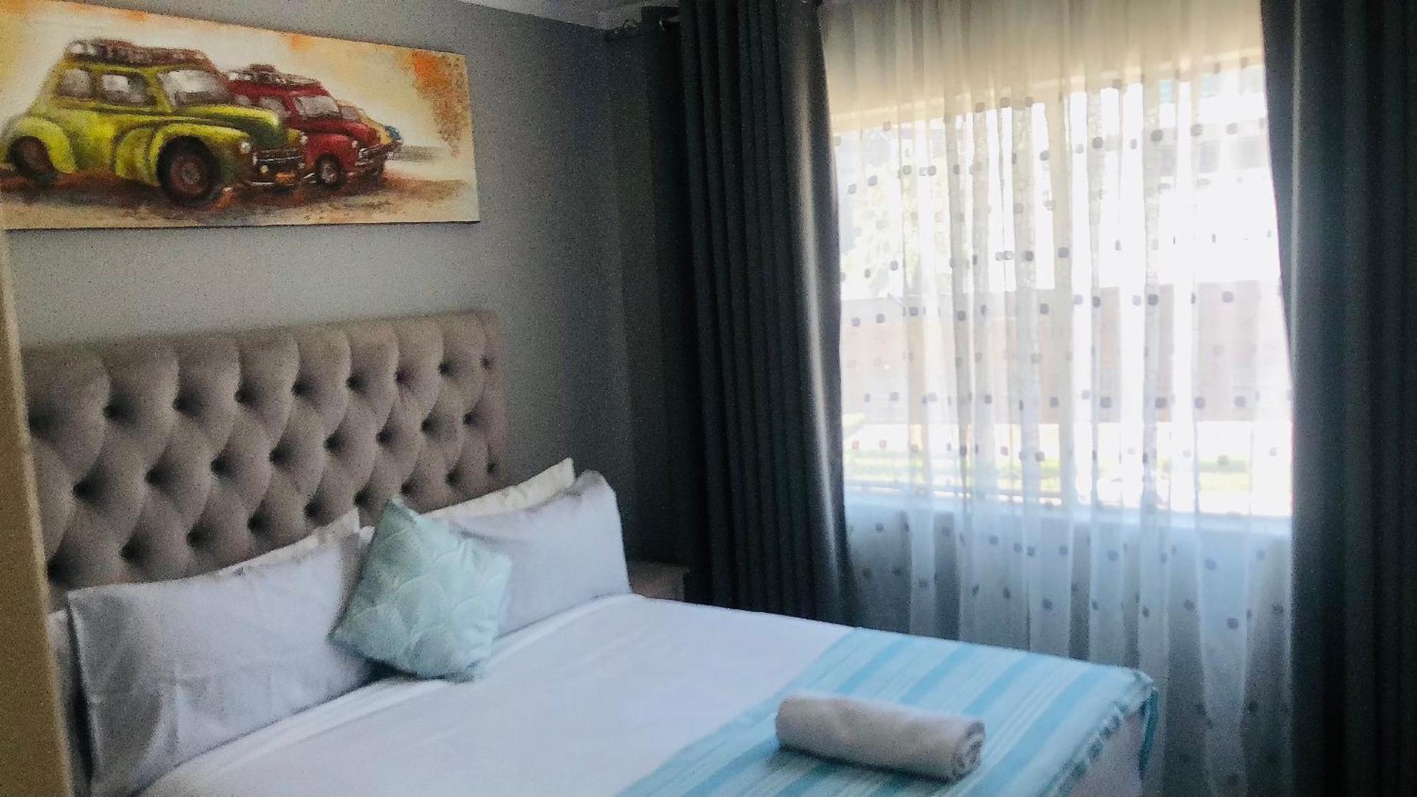 @Menlyn Place, Menlyn Maine, Pretoria - Accommodation Extérieur photo